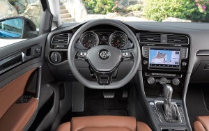2015-volkswagen-golf-steering-wheel