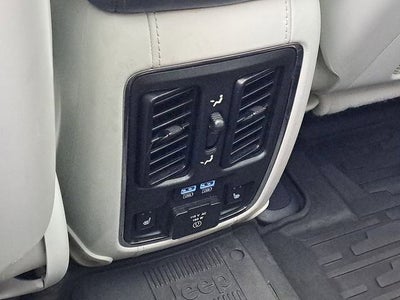 2019 Jeep Grand Cherokee Summit