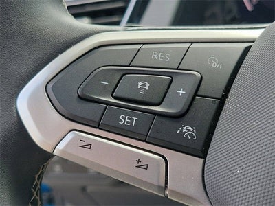 2024 Volkswagen Atlas Cross Sport 2.0T SE w/Technology