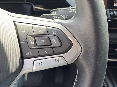 2024 Volkswagen Atlas Cross Sport 2.0T SE w/Technology