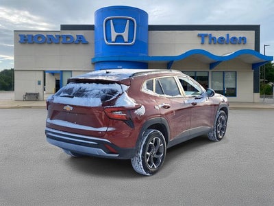 2025 Chevrolet Trax LT