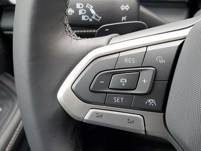 2026 Volkswagen Atlas Cross Sport 2.0T SEL Premium R-Line