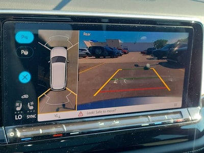 2025 Volkswagen Atlas 2.0T SEL Premium R-Line