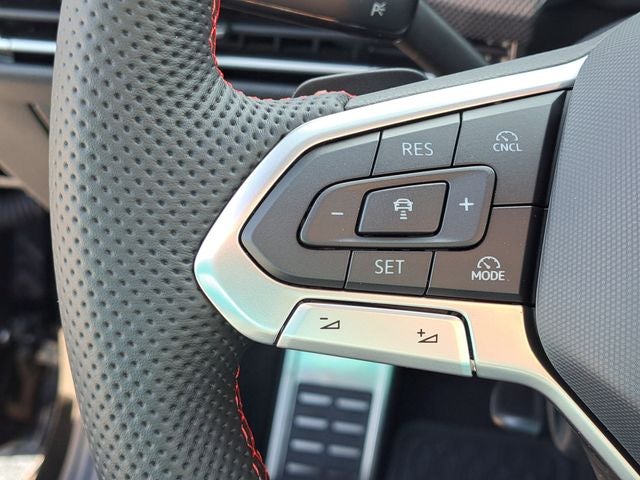 2025 Volkswagen Golf GTI 2.0T SE