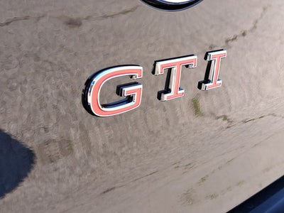 2025 Volkswagen Golf GTI 2.0T SE
